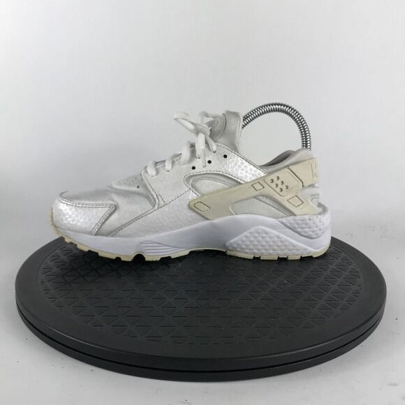 Nike Air Huarache Run Premium White Running Shoes 683818-100 Women’s Size 7 - Picture 9 of 12